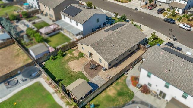 2520 S Spruce Street, Visalia, CA 93292