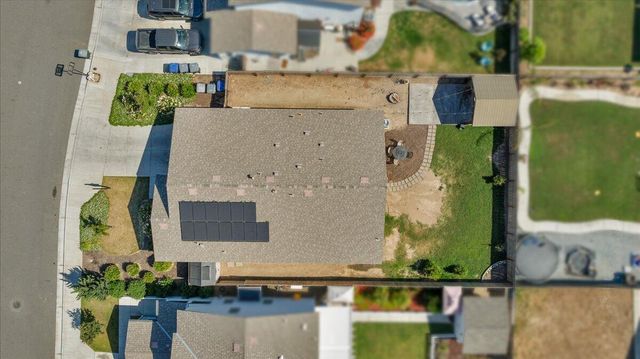 2520 S Spruce Street, Visalia, CA 93292