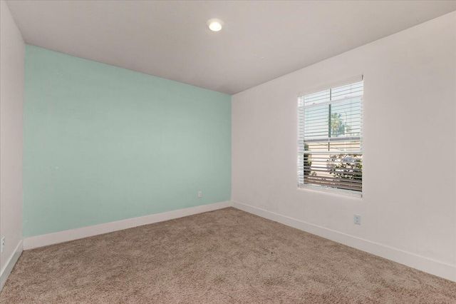 2520 S Spruce Street, Visalia, CA 93292