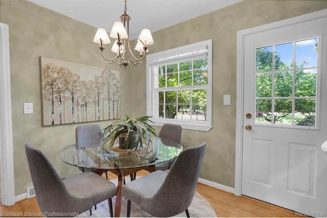 19905 Beverly Road, Beverly Hills Village, MI 48025