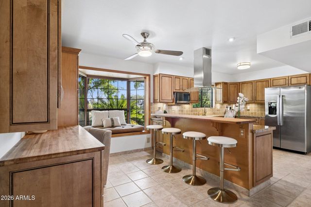 2038 E SOLANO Drive, Phoenix, AZ 85016