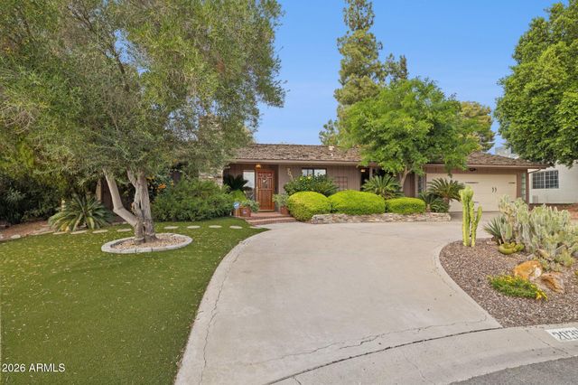 2038 E SOLANO Drive, Phoenix, AZ 85016