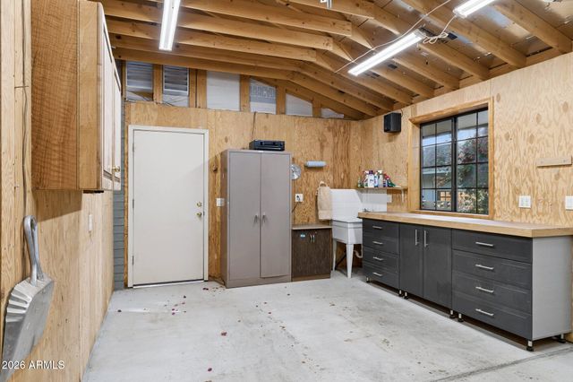 2038 E SOLANO Drive, Phoenix, AZ 85016