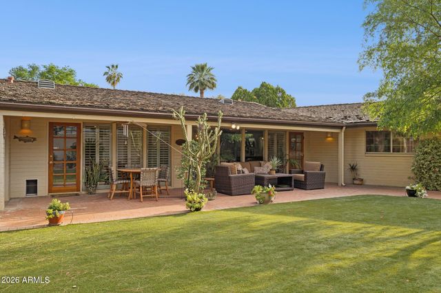 2038 E SOLANO Drive, Phoenix, AZ 85016