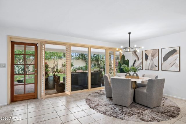 2038 E SOLANO Drive, Phoenix, AZ 85016