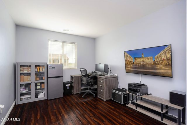 43106 Sondi Drive, Lancaster, CA 93536