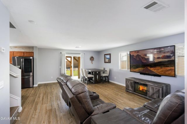 43106 Sondi Drive, Lancaster, CA 93536