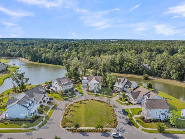3965 Bryson Lane, Mount Pleasant, SC 29466