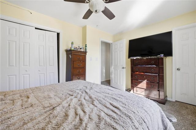 19 Haley DR, Hampton, VA 23661