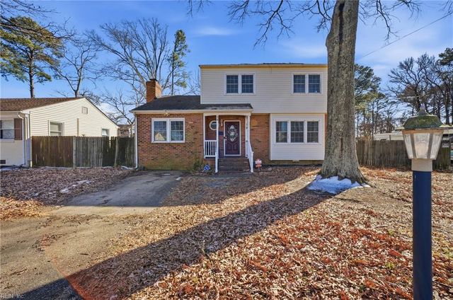 19 Haley DR, Hampton, VA 23661