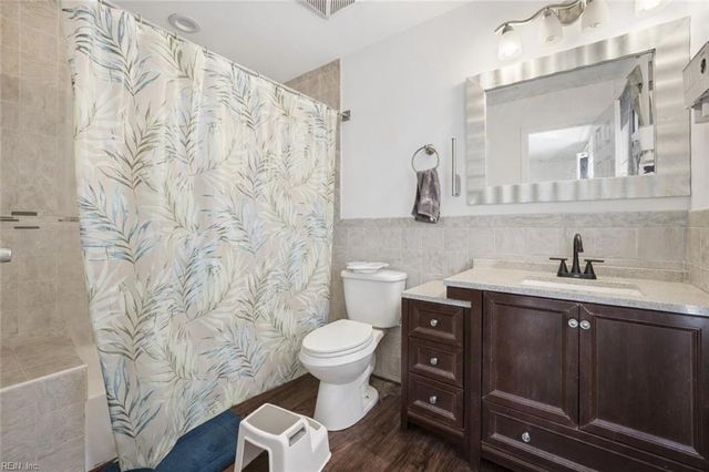 19 Haley DR, Hampton, VA 23661