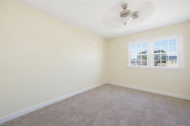 19 Haley DR, Hampton, VA 23661