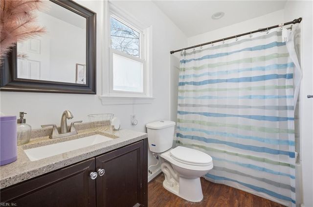 19 Haley DR, Hampton, VA 23661