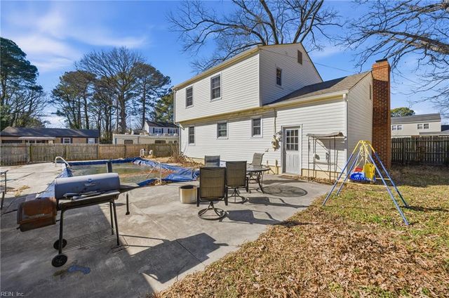 19 Haley DR, Hampton, VA 23661