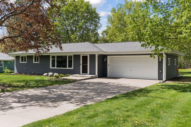 1615 Garland Lane N, Plymouth, MN 55447