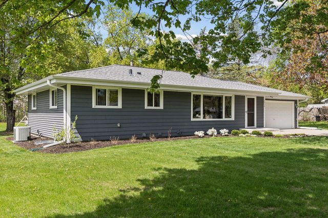 1615 Garland Lane N, Plymouth, MN 55447