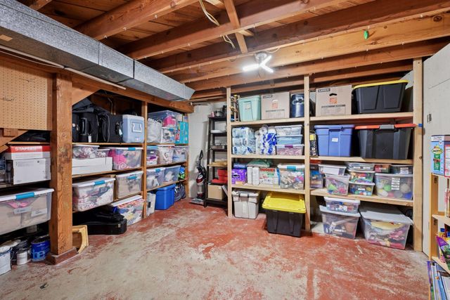 1615 Garland Lane N, Plymouth, MN 55447