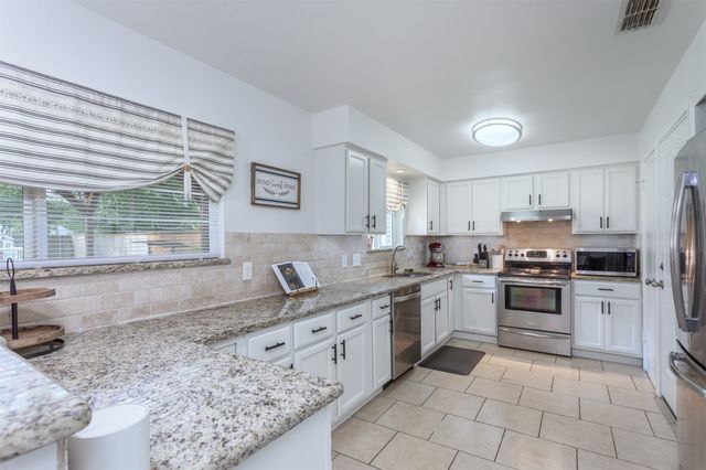 502 E Alexander Lane, Euless, TX 76040