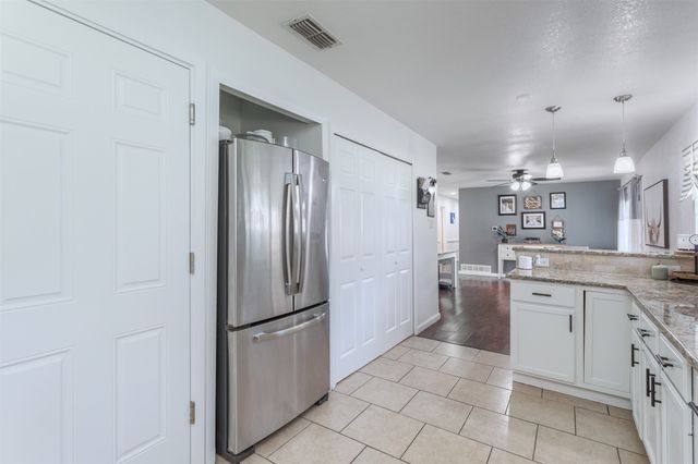 502 E Alexander Lane, Euless, TX 76040