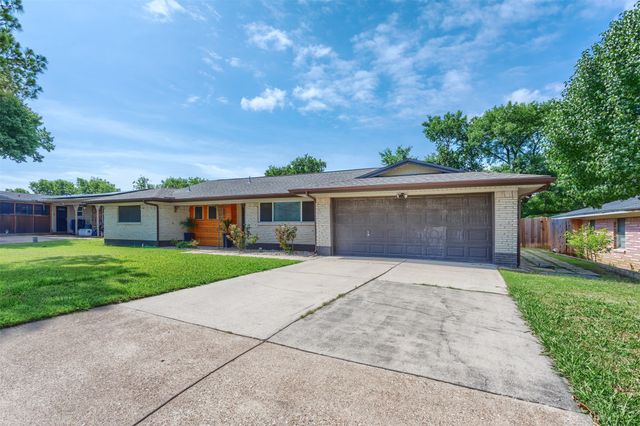 502 E Alexander Lane, Euless, TX 76040