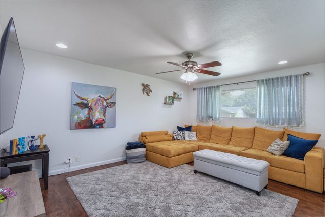 502 E Alexander Lane, Euless, TX 76040
