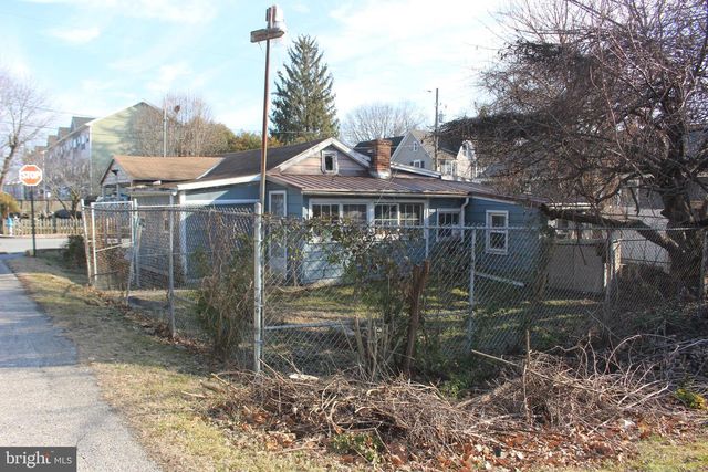 26 S PORTER ST, Marietta, PA 17547