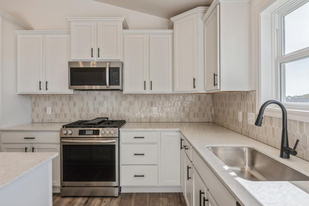 7615 108th Street S, Cottage Grove, MN 55016