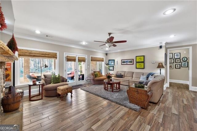 110 Roxbury Row, Alpharetta, GA 30004