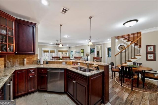 110 Roxbury Row, Alpharetta, GA 30004