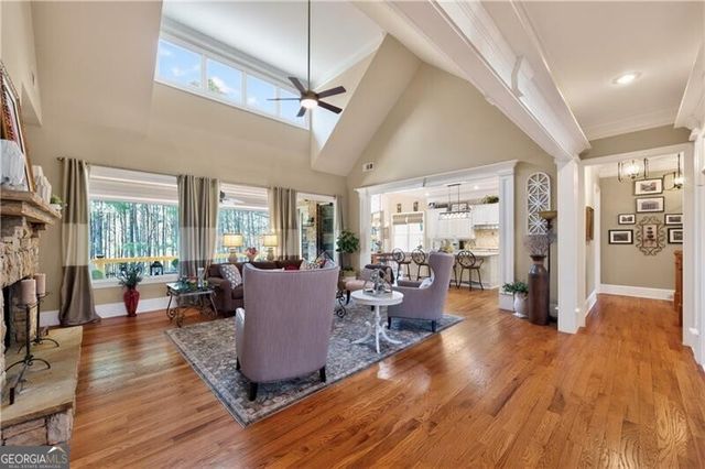 110 Roxbury Row, Alpharetta, GA 30004