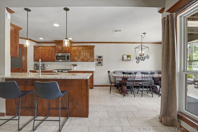 14875 N 148th East Avenue, Collinsville, OK 74021