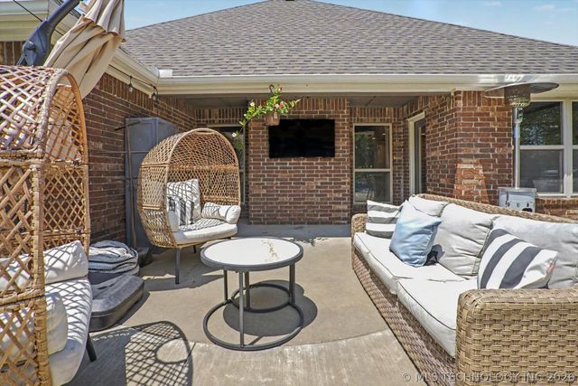 14875 N 148th East Avenue, Collinsville, OK 74021