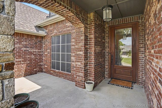 14875 N 148th East Avenue, Collinsville, OK 74021