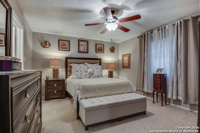 6250 Candleview Ct, San Antonio, TX 78244