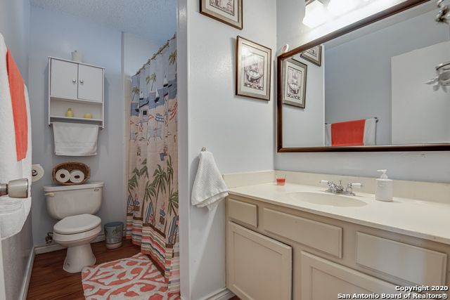 6250 Candleview Ct, San Antonio, TX 78244