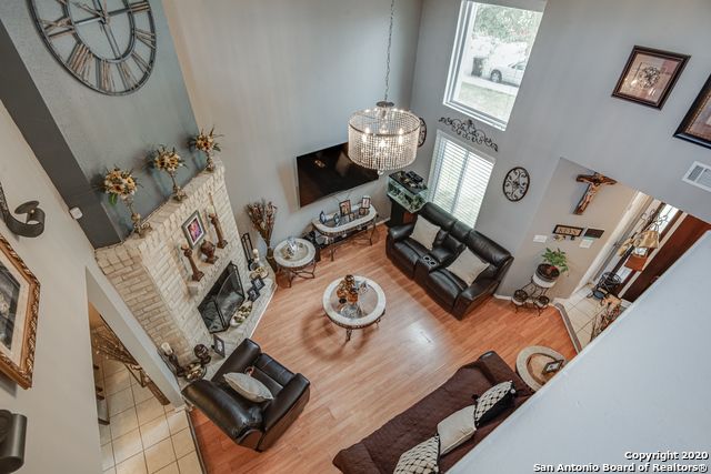 6250 Candleview Ct, San Antonio, TX 78244