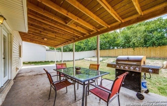 6250 Candleview Ct, San Antonio, TX 78244