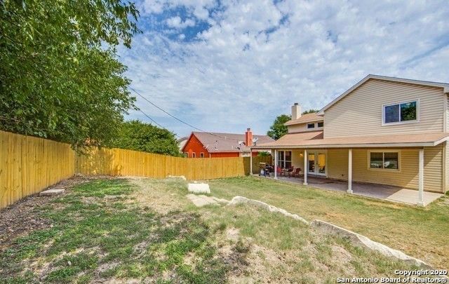 6250 Candleview Ct, San Antonio, TX 78244