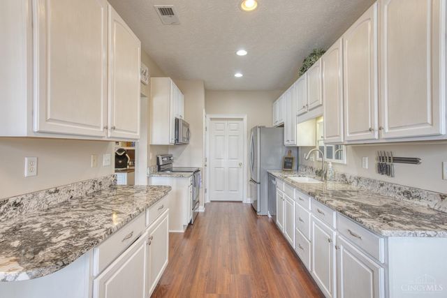 8008 Pinnacle Point Drive, West Chester, OH 45069