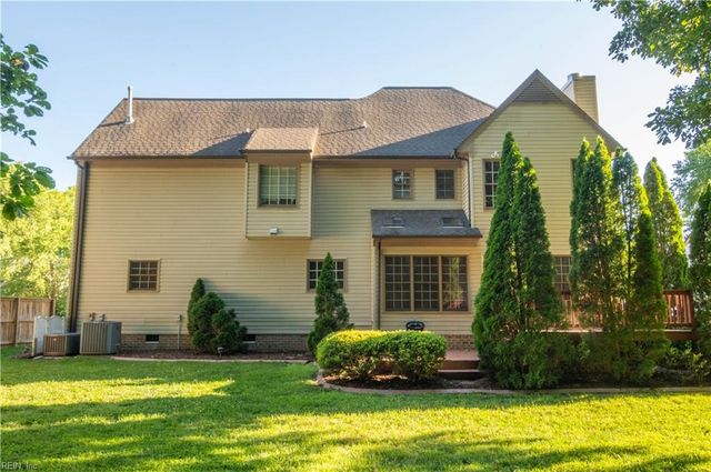 217 Pasture LN, Yorktown, VA 23693