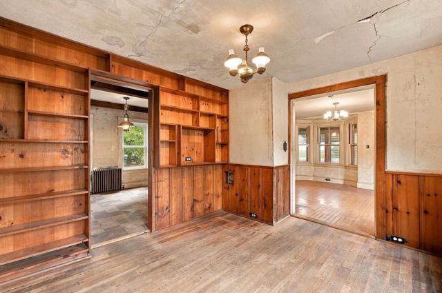 571 State St, Hanson, MA 02341