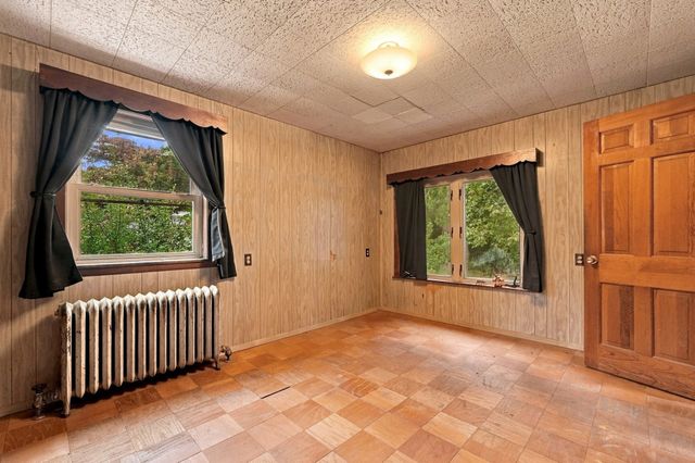 571 State St, Hanson, MA 02341