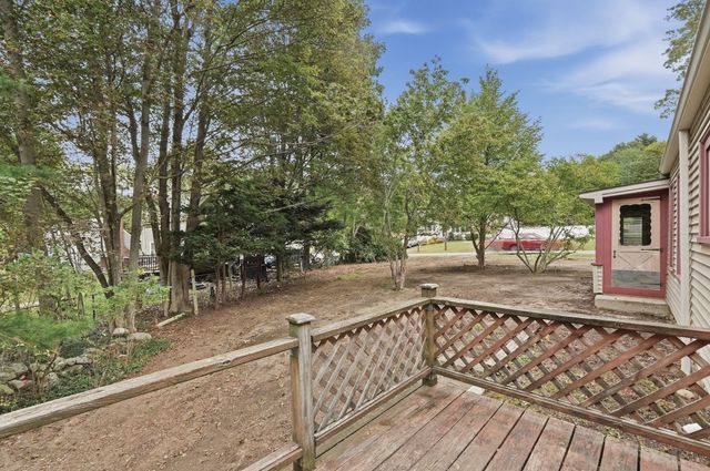 571 State St, Hanson, MA 02341