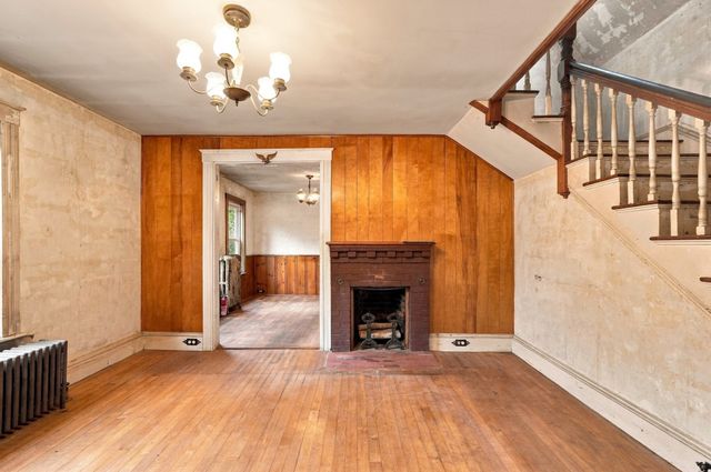 571 State St, Hanson, MA 02341