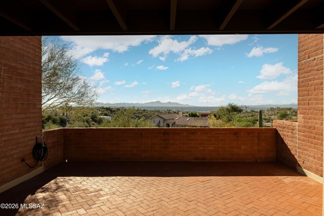 5412 N Arroyo Grande Circle, Tucson, AZ 85718