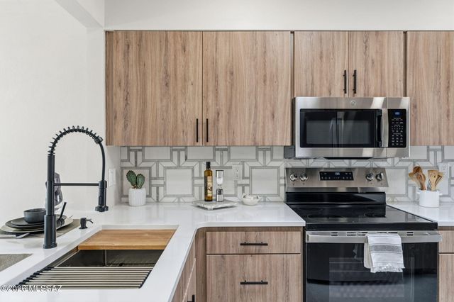 5412 N Arroyo Grande Circle, Tucson, AZ 85718