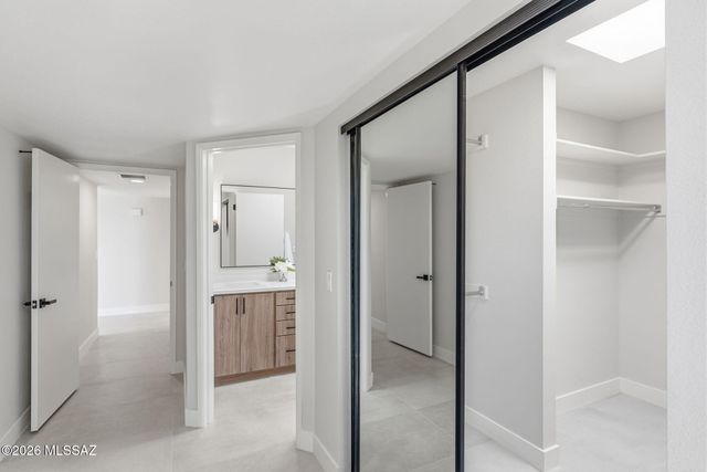 5412 N Arroyo Grande Circle, Tucson, AZ 85718