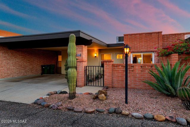 5412 N Arroyo Grande Circle, Tucson, AZ 85718