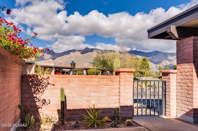 5412 N Arroyo Grande Circle, Tucson, AZ 85718