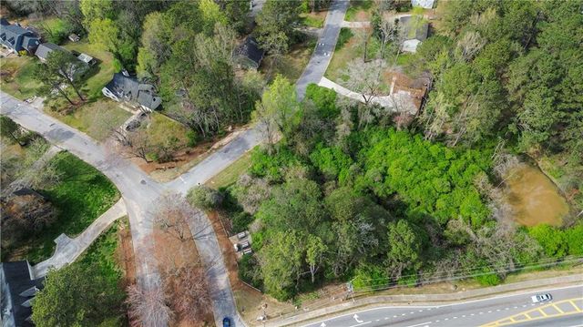 2020 S Hidden Hills Parkway, Stone Mountain, GA 30088